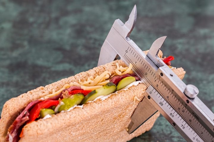 Snacks that Help You Eat Healthily