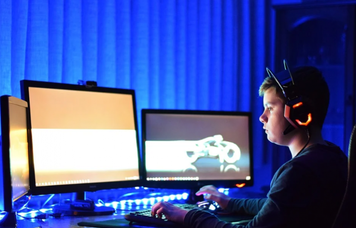 Tips on Playing Game Online Safely for Children